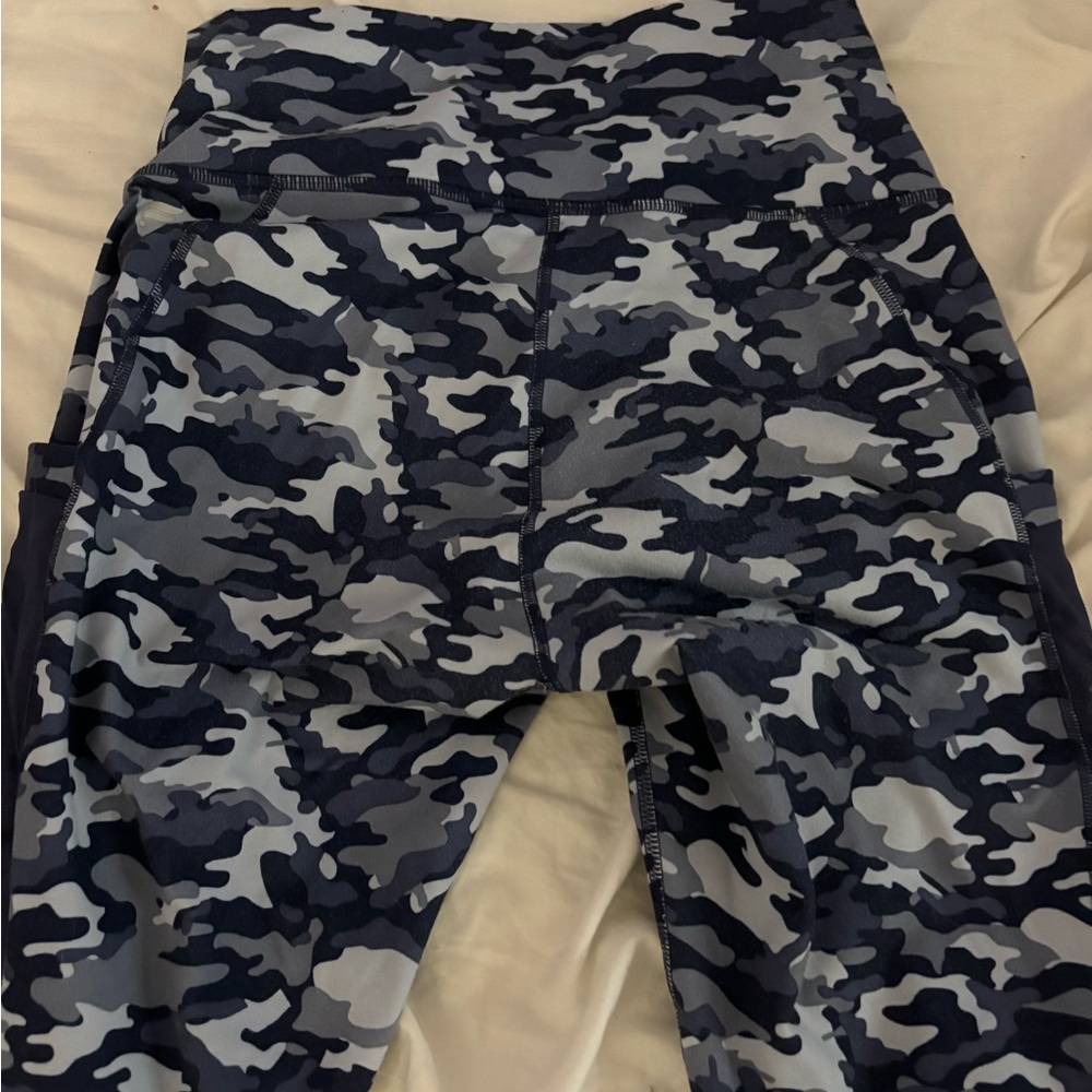 Fabletics molding leggings